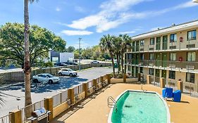 Oyo Hotel Mobile, Al I-65 At Airport Blvd  2* United States Of America